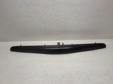 Cache lumière plaque