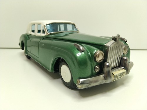 Bandai rolls royce silver - -,