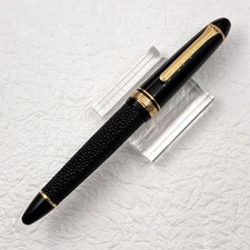 SAILOR Profit Galuchat Stingray Leather Fountain Pen 21K Gold Medium Nib Box