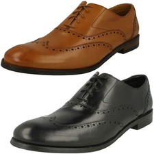 Chaussures À Lacets Détail