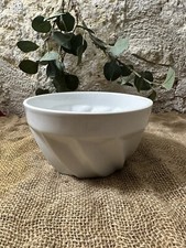 MOULE à GATEAU en Porcelaine Blanche