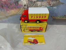 RENAULT BÉTAILLÈRE CIRQUE