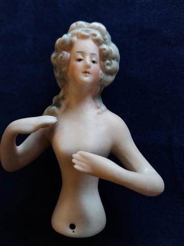 Demi figurine ancienne - ancienne, en