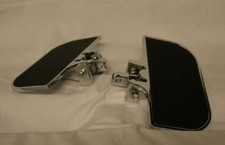 MARCHE-PIEDS CHROMES POUR