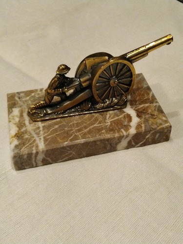 Ancien presse papiers - /, serre