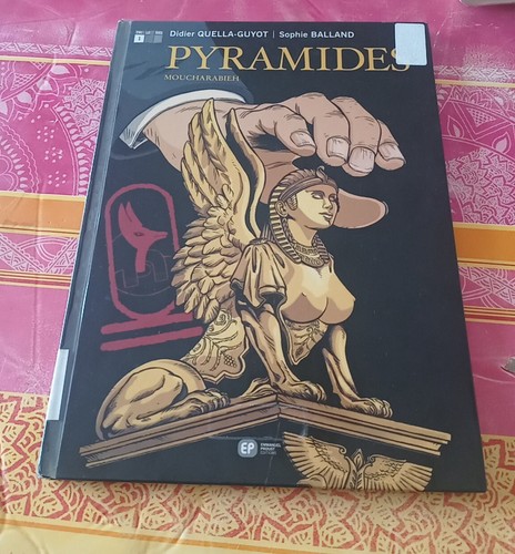 Pyramides tome moucharabieh - 1,