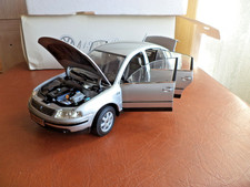 1/18 VW PASSAT B5 1998 Gris