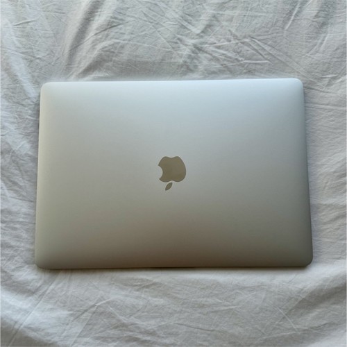 Macbook pro comme - 13”, m2