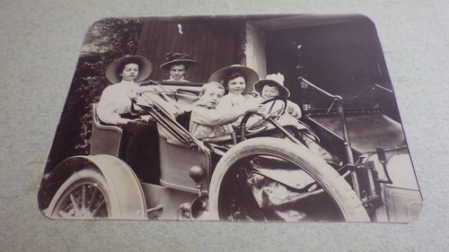 1900 group children - 1900.group, a