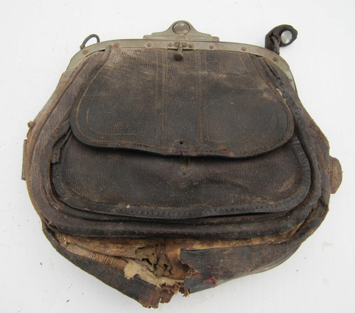 Très ancienne sacoche cuir - ancienne,