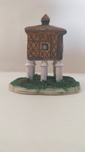 Maison miniature pigeonnier - maison,