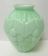 ancien vase opaline verte