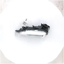 Feu diurne avant gauche -