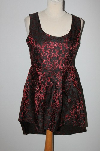 Robe courte dracula - ,