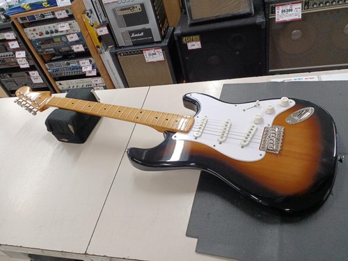 Guitare électrique squier - guitare,
