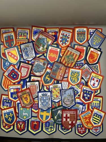 R907 lot écussons blasons - lot,