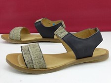 El Naturalista Sandales