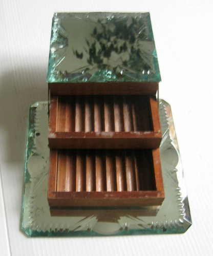 Ancienne boite distributeur - ancienne,
