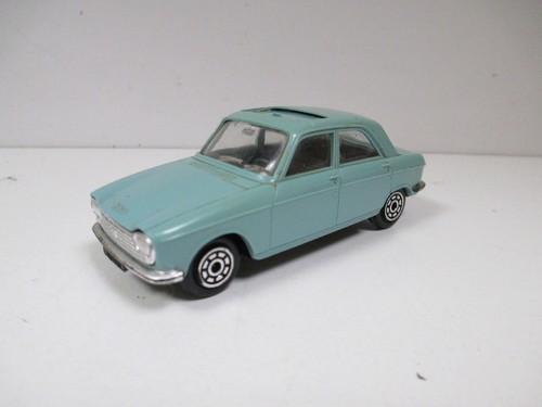 Peugeot 204 bleu blue - 204,