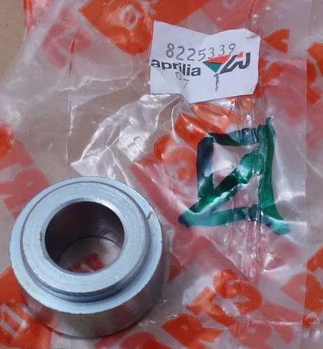 Aprilia ap8225339 spacer with - aprilia, ap8225339 spacer