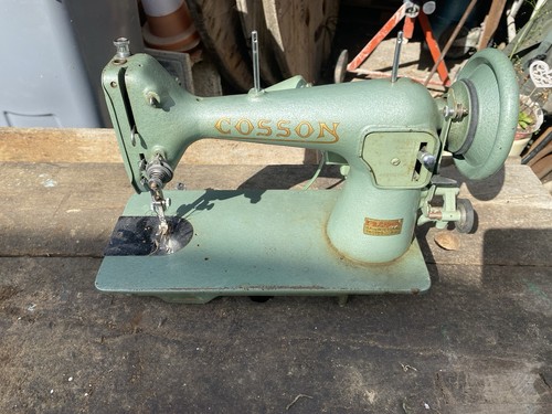 Machine coudre ancienne - à,