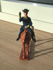 1/32 STARLUX CAVALIER