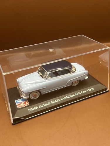 R1144 voiture miniature - miniature,