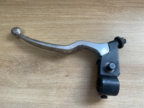 Une cocote embrayage moto - d,
