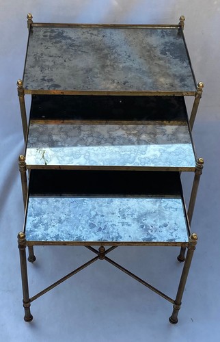 1970 série 3 - 1970′, tables