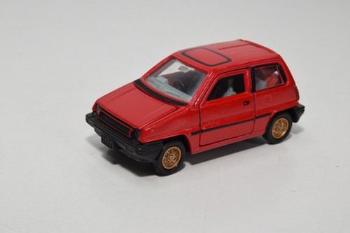B69 tomica dandy - 1:45,