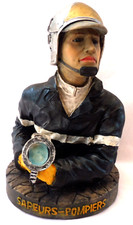 Sapeurs pompiers - STATUETTE POMPIER BUSTE AVEC LANCE 20 cm de hauteur N° 201