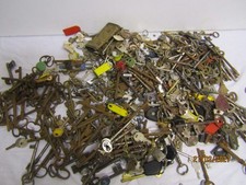 gros lot de  clés ancienne