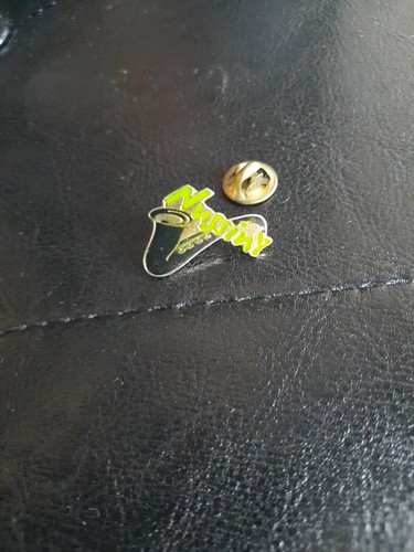Pin nussini saxophone - pin's,