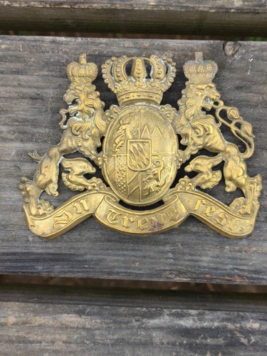 Plaque pour casque pointe - plaque,