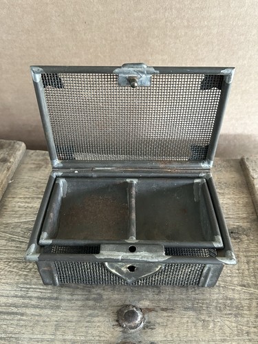 Ancienne boîte grillagé pour - ancienne,