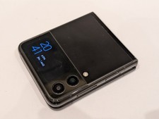 Samsung Galaxy Z Flip 3 –