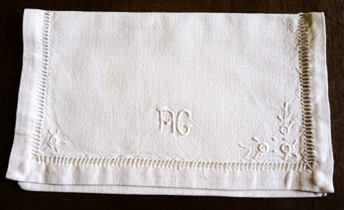 Porte serviette ancien - , brodé