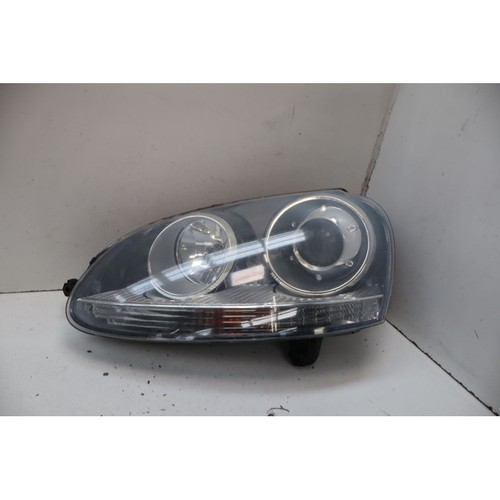 Eclairage gauche golf v - eclairage,