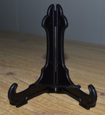 Support pour dent fossile ***