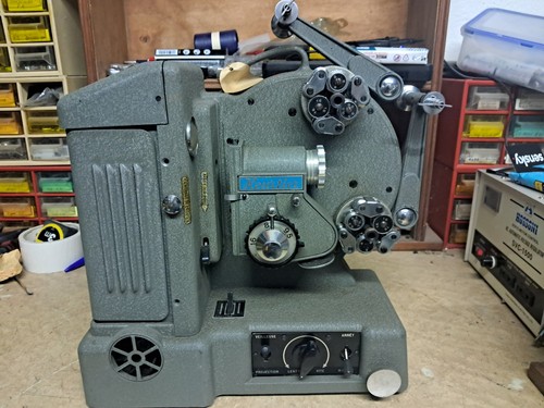 Projecteur heurtier super - projecteur, super-tri