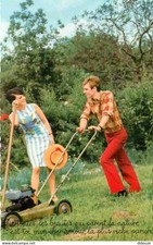 Couples - Lawn Mower - Serrated Card - Large Format CPSM - See Rec Scans