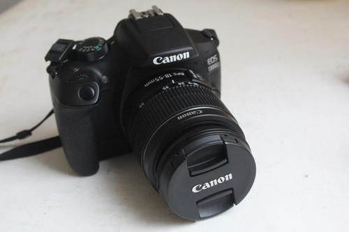 Superbe canon eos 1300d - , avec