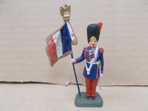 Figurine peinte pub - figurine,