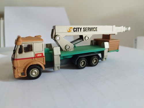 Camion grue kentoys1 - grue, kentoys1/72