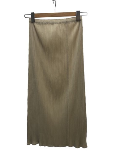 Pleats please issey - issey, miyake