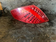 Feu arriere principal gauche