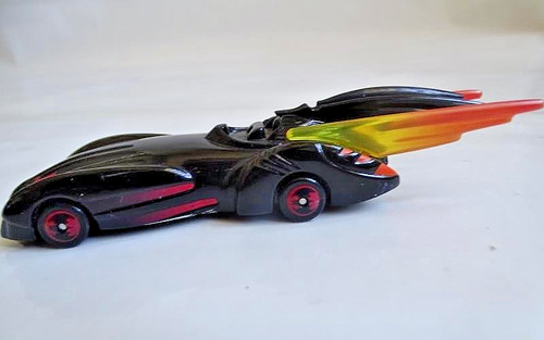 Batmobile comics hasbro - batmobile,