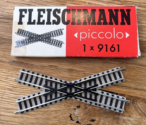 Croisement fleischmann piccolo - croisement,