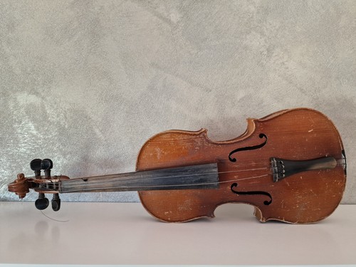 Ancien violon studio - ancien,