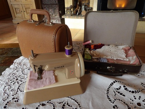 Ancienne machine coudre - ancienne,